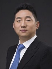 刘泳