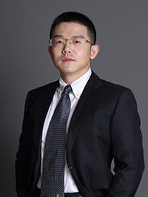 周伊
