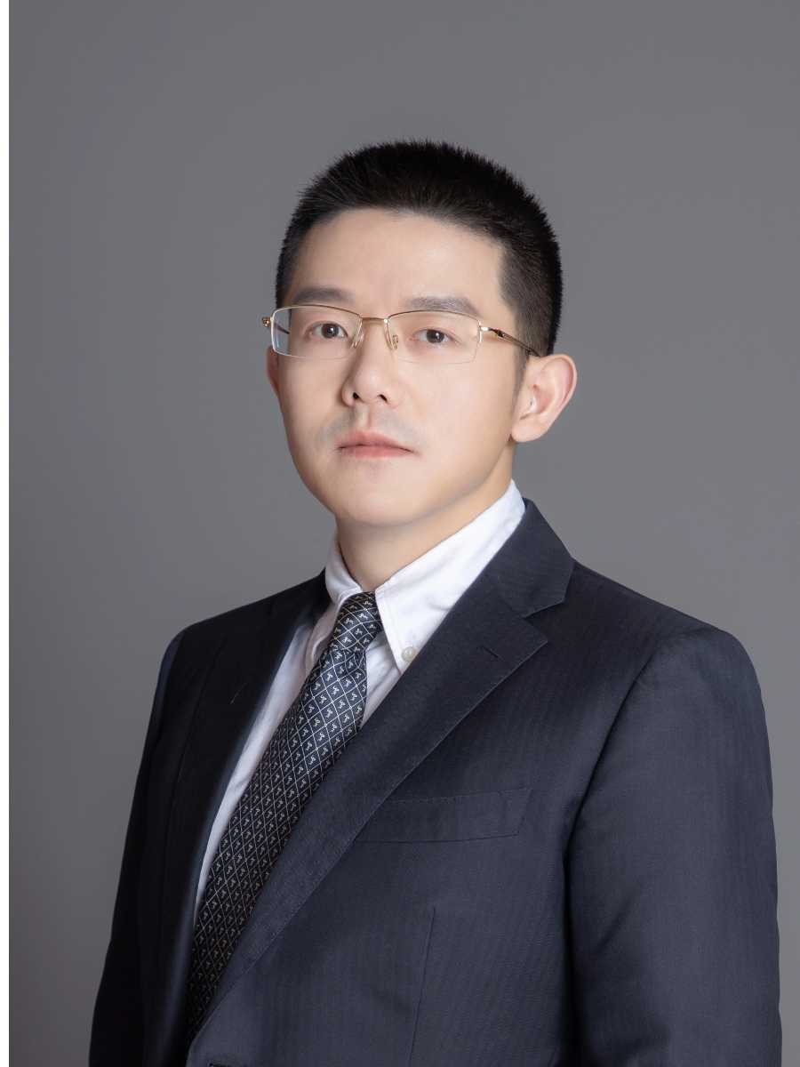 周伊